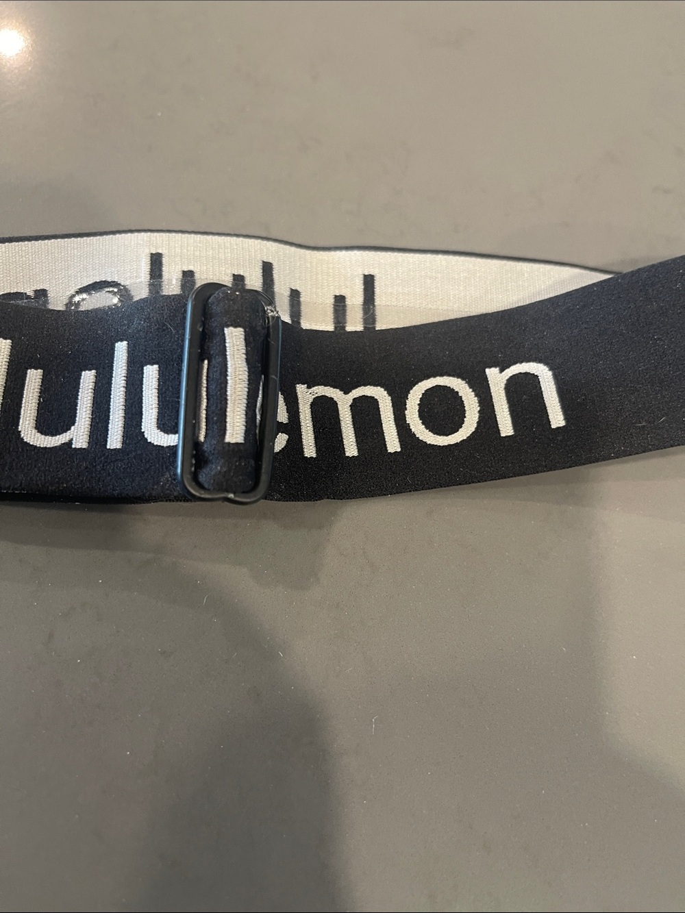 lululemon black and white logo headband - Picture 4 of 4